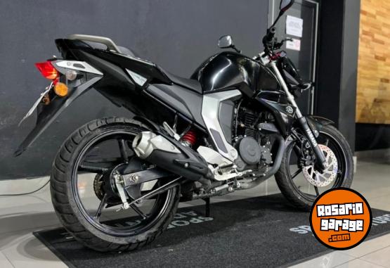 Motos - Yamaha FZ FI 2021 Nafta 10800Km - En Venta