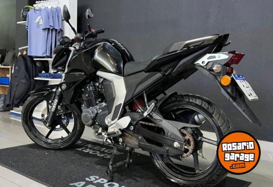 Motos - Yamaha FZ FI 2021 Nafta 10800Km - En Venta