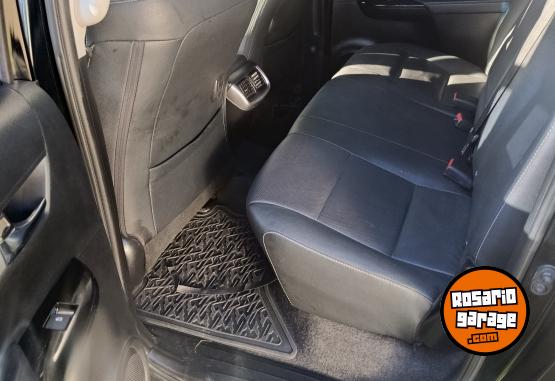 Camionetas - Toyota Hilux 2023 Diesel 145000Km - En Venta
