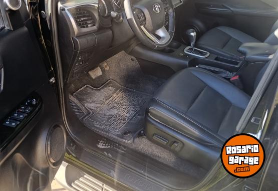 Camionetas - Toyota Hilux 2023 Diesel 145000Km - En Venta