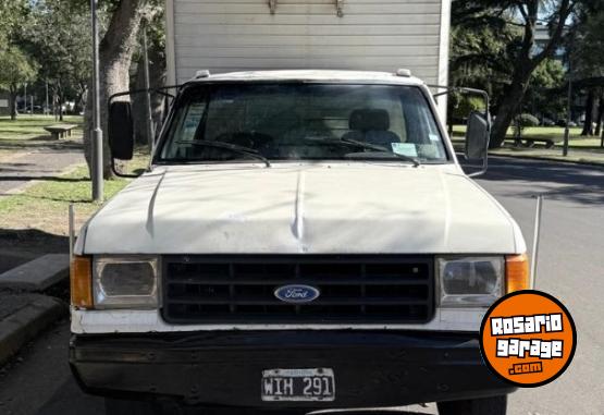 Camiones y Gr�as - Ford 4000 1994 - En Venta