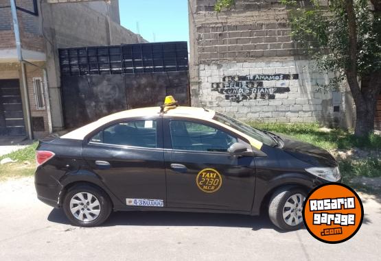 Autos - Toyota Prisma 2018 GNC 400000Km - En Venta