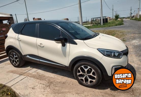 Autos - Renault CAPTUR 2.0 INTENSE 2017 GNC 135000Km - En Venta