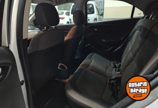 Autos - Chevrolet PRISMA 2015 Nafta 104200Km - En Venta
