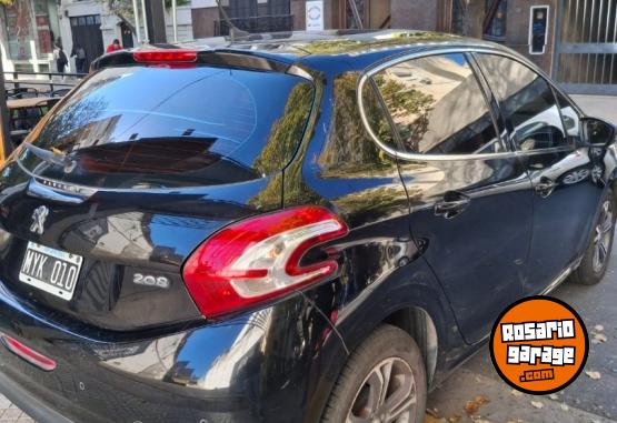 Autos - Peugeot 208 2013 Nafta 82000Km - En Venta