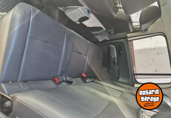 Camionetas - Volkswagen Amarok 2024 Diesel 36000Km - En Venta