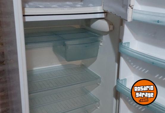 Hogar - Heladera con congelador - En Venta