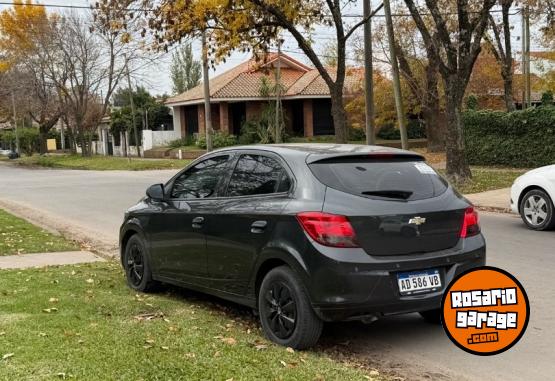 Autos - Chevrolet onix joy 2019 Nafta 89000Km - En Venta