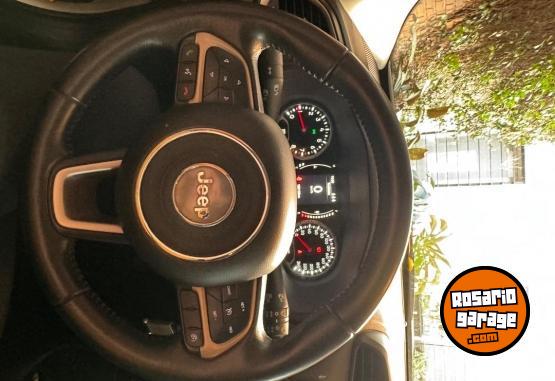 Camionetas - Chrysler Jeep renegade 2016 Nafta 130000Km - En Venta