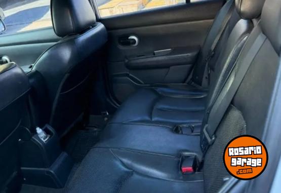 Autos - Nissan Tiida tekna impecable 2010 Nafta 166000Km - En Venta