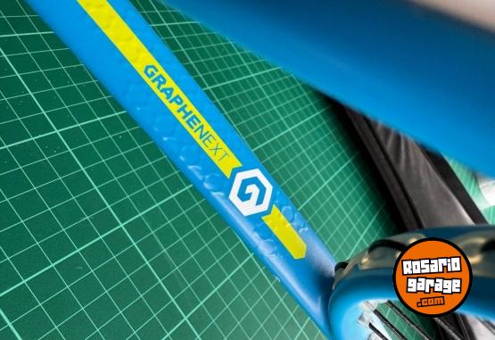 Deportes - RAQUETA DE SQUASH HEAD XENON SB 135 GRAPHENEXT - En Venta