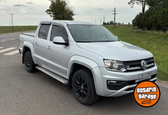 Camionetas - Volkswagen AMAROK V6 2018 Diesel 126000Km - En Venta