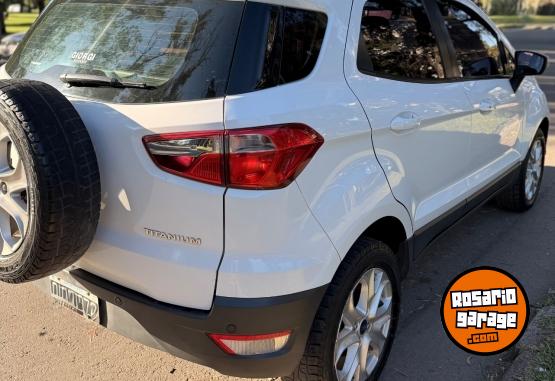 Autos - Ford Eco sport titanium 1.6 2015 Nafta 140000Km - En Venta