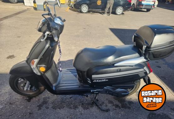 Motos - Kymco LIKE 125 2022 Nafta 9200Km - En Venta