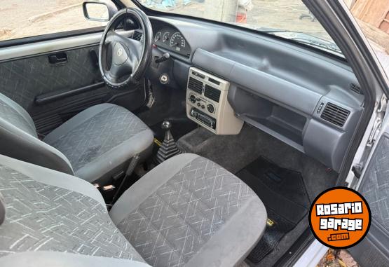 Autos - Fiat Uno 2005 Nafta 203000Km - En Venta