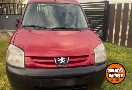 Utilitarios - Peugeot Partner 2013 Diesel 218000Km - En Venta