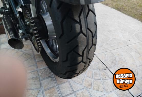 Motos - RVM V800 2022 Nafta 17500Km - En Venta