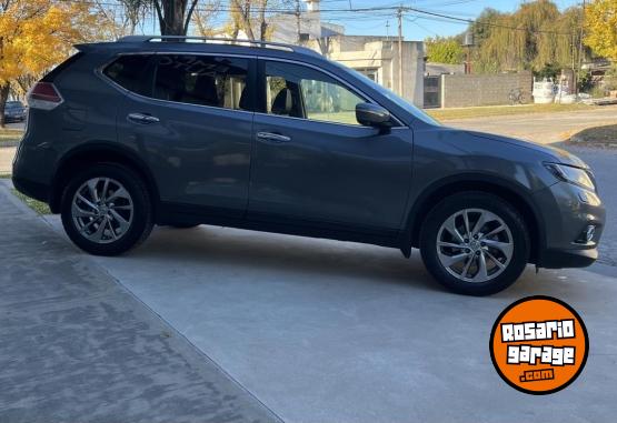 Camionetas - Nissan X-TRAIL EXCLUSIVE CVT 2018 Nafta 100000Km - En Venta