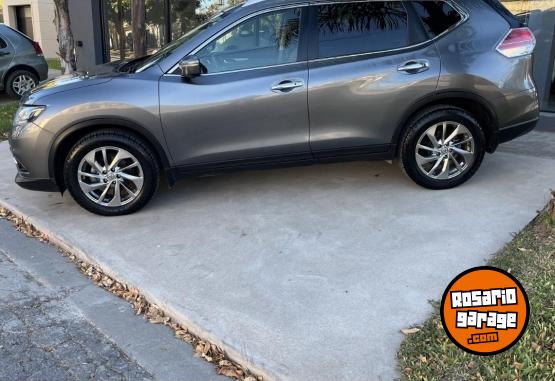 Camionetas - Nissan X-TRAIL EXCLUSIVE CVT 2018 Nafta 100000Km - En Venta
