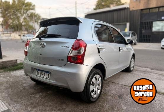 Autos - Toyota Etios XS 1.5 2016 Nafta 132000Km - En Venta