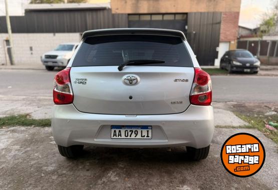 Autos - Toyota Etios XS 1.5 2016 Nafta 132000Km - En Venta