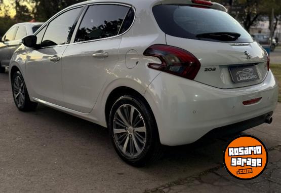 Autos - Peugeot 208 2018 Nafta 87000Km - En Venta