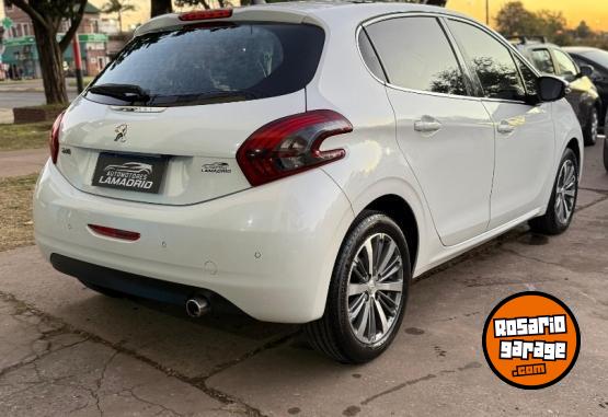 Autos - Peugeot 208 2018 Nafta 87000Km - En Venta