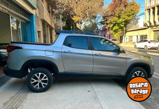 Camionetas - Fiat Toro Freedom 1.8 AT 2023 Nafta 35000Km - En Venta