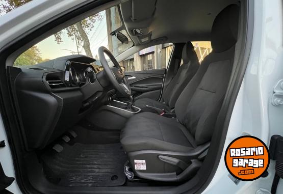 Autos - Chevrolet Onix Lt 2026 Nafta 0Km - En Venta