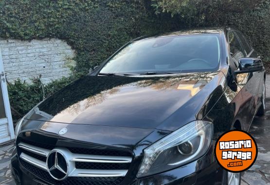 Autos - Mercedes Benz Urban M/T 2014 Nafta 76000Km - En Venta