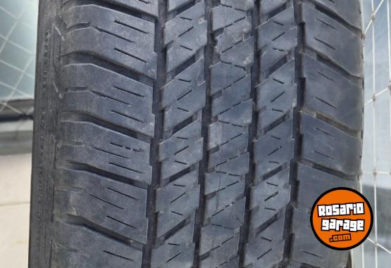 Accesorios para Autos - Rueda Completa Toyota SW4 original (Llanta + Cubierta) - Rodado 18 - En Venta