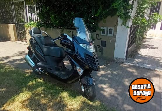 Motos - Kymco GRAND DINCK 250 2014 Nafta 24000Km - En Venta