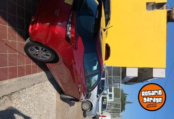 Autos - Toyota Yaris Xls 2021 Nafta 30000Km - En Venta