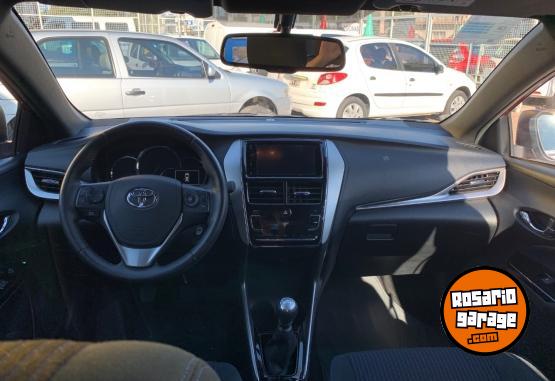 Autos - Toyota Yaris Xls 2021 Nafta 30000Km - En Venta