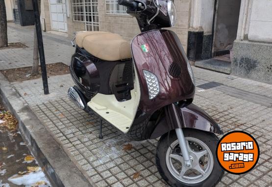 Motos - Motomel Strato Euro 2023 Nafta 6097Km - En Venta