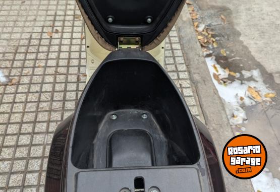Motos - Motomel Strato Euro 2023 Nafta 6097Km - En Venta