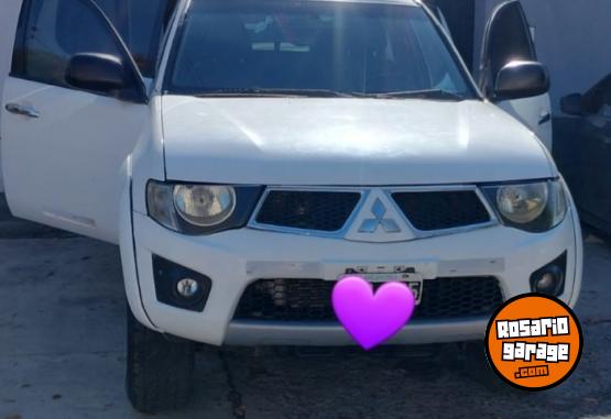 Camionetas - Mitsubishi Triton 2012 Diesel 143000Km - En Venta