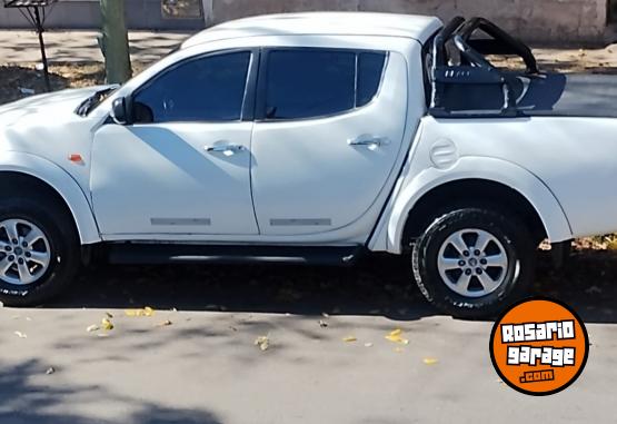 Camionetas - Mitsubishi Triton 2012 Diesel 143000Km - En Venta