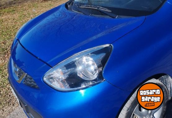 Autos - Nissan March Advance Media Tech 2015 Nafta 108000Km - En Venta