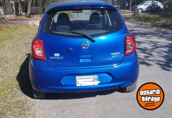 Autos - Nissan March Advance Media Tech 2015 Nafta 108000Km - En Venta