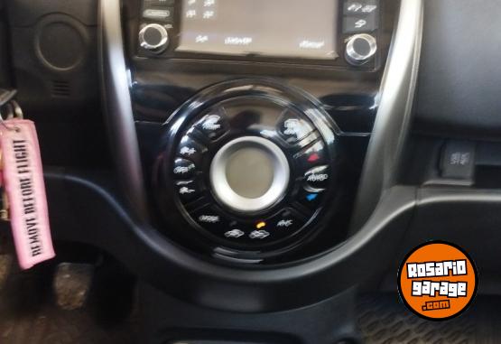 Autos - Nissan March Advance Media Tech 2015 Nafta 108000Km - En Venta