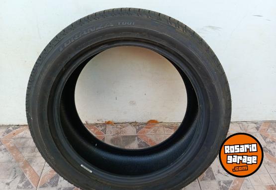 Accesorios para Autos - Cubierta nueva 215/50/17 - En Venta