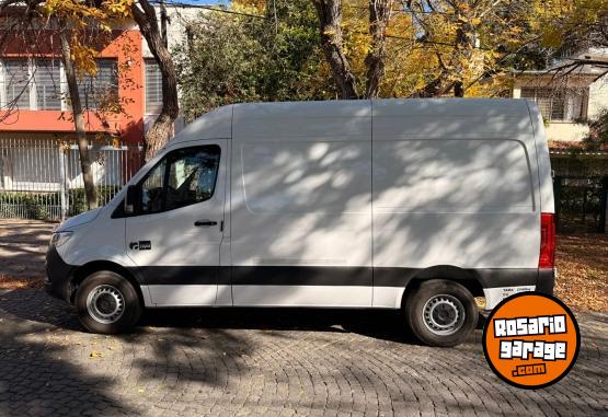 Utilitarios - Mercedes Benz Sprinter 2023 Diesel 19000Km - En Venta