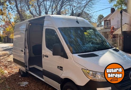 Utilitarios - Mercedes Benz Sprinter 2023 Diesel 19000Km - En Venta