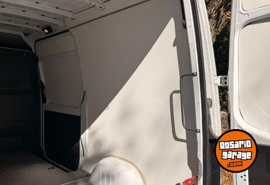 Utilitarios - Mercedes Benz Sprinter 2023 Diesel 19000Km - En Venta