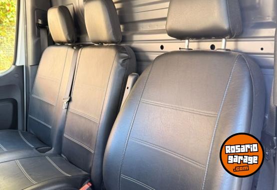 Utilitarios - Mercedes Benz Sprinter 2023 Diesel 19000Km - En Venta