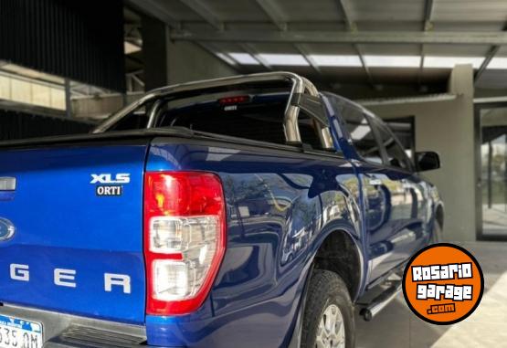 Camionetas - Ford RANGER XLS 2017 Diesel 135000Km - En Venta