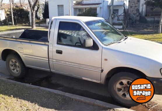 Camionetas - Isuzu 2.5T 4x2 std 2004 Diesel 520000Km - En Venta