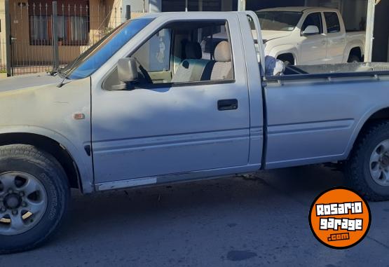 Camionetas - Isuzu 2.5T 4x2 std 2004 Diesel 520000Km - En Venta