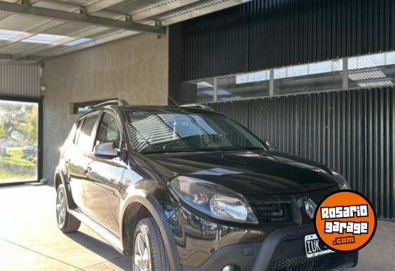 Autos - Renault SANDERO STEPWAY CONFORT 2010 Nafta 135000Km - En Venta